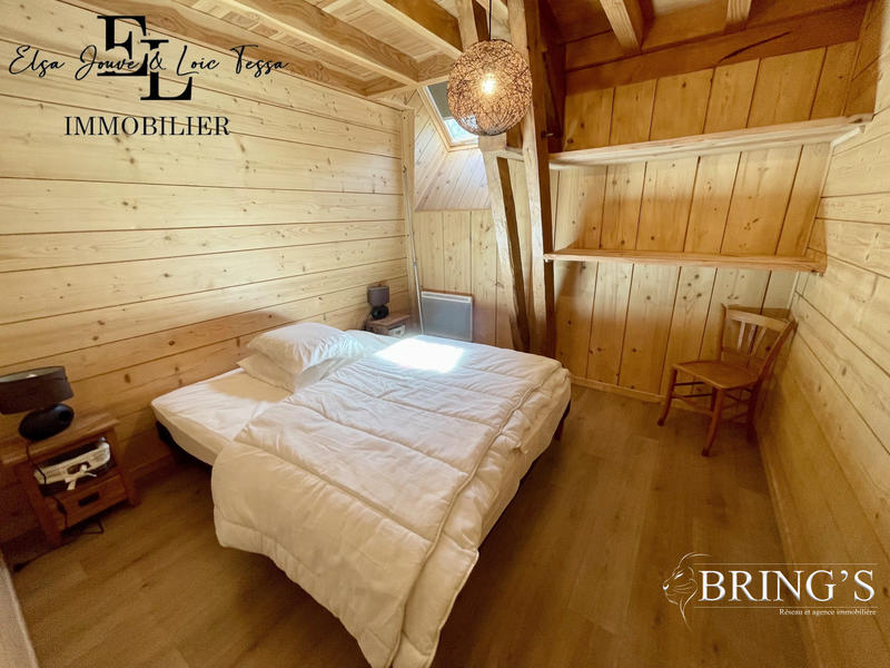 Maison - 266 m² - 9 pièces