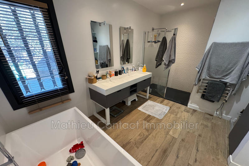 Villa - 190 m² - 6 pièces