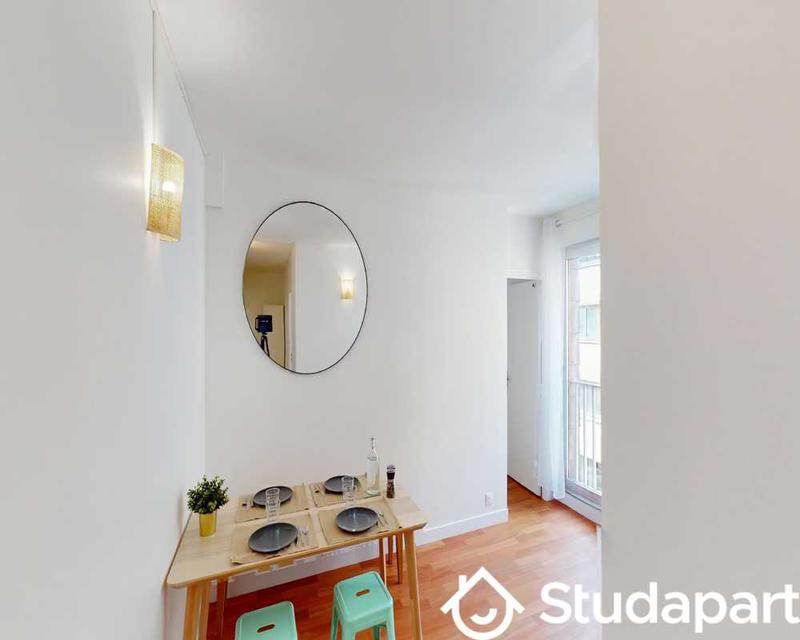 Chambre - 90 m² - 1 pièce