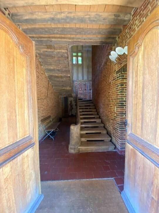 Maison - 301 m² - 9 pièces