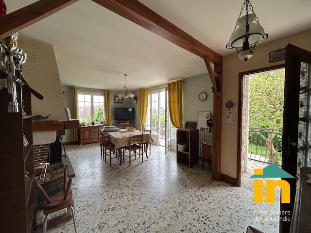 Maison de ville - 102 m² - 6 pièces