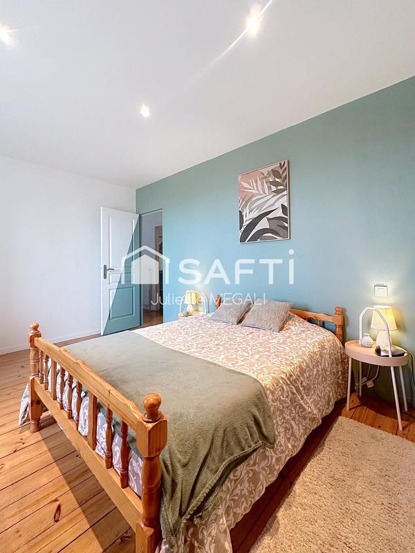 Maison - 331 m² - 8 pièces