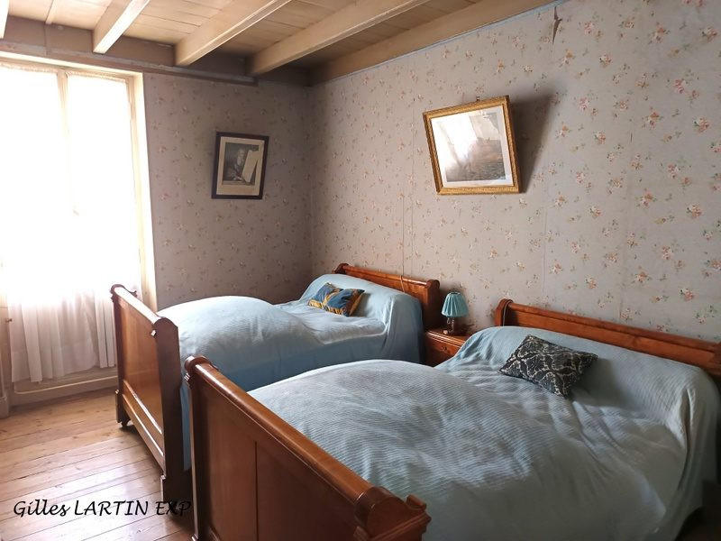 Maison ancienne - 271 m² - 10 pièces