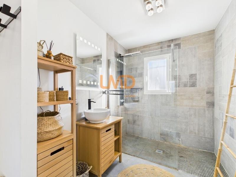 Propriété - 139 m² - 5 pièces