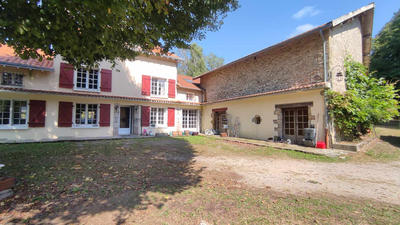 Maison - 264 m² - 11 pièces