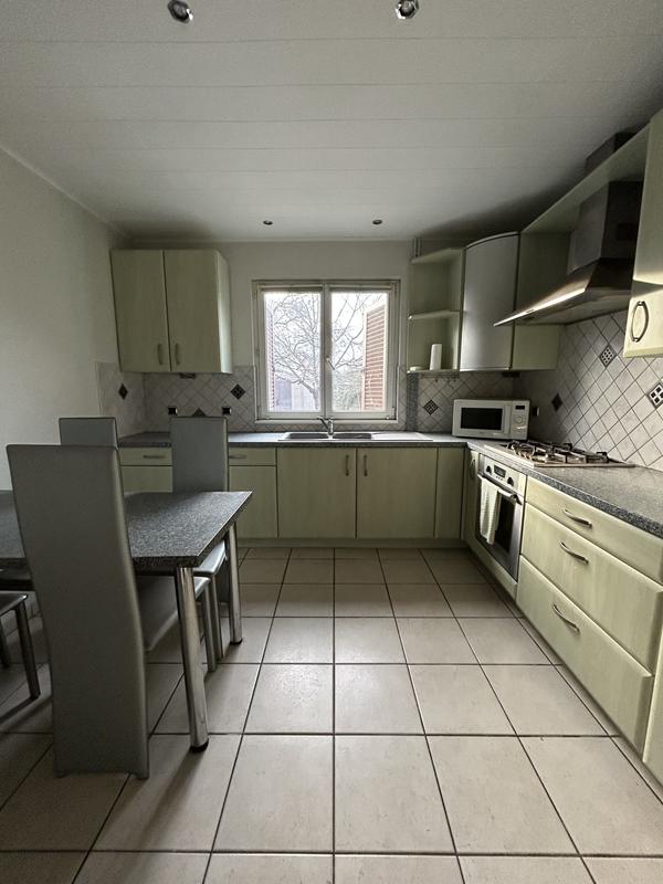 Maison - 98 m² - 4 pièces