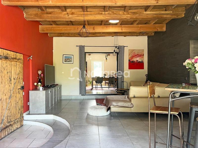 Maison - 350 m² - 8 pièces