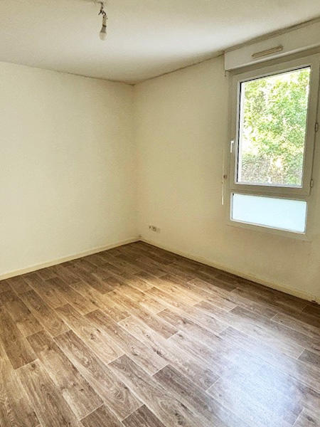 Appartement - 65 m² - 2 pièces