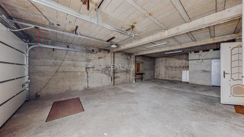 Appartement - 195 m² - 7 pièces