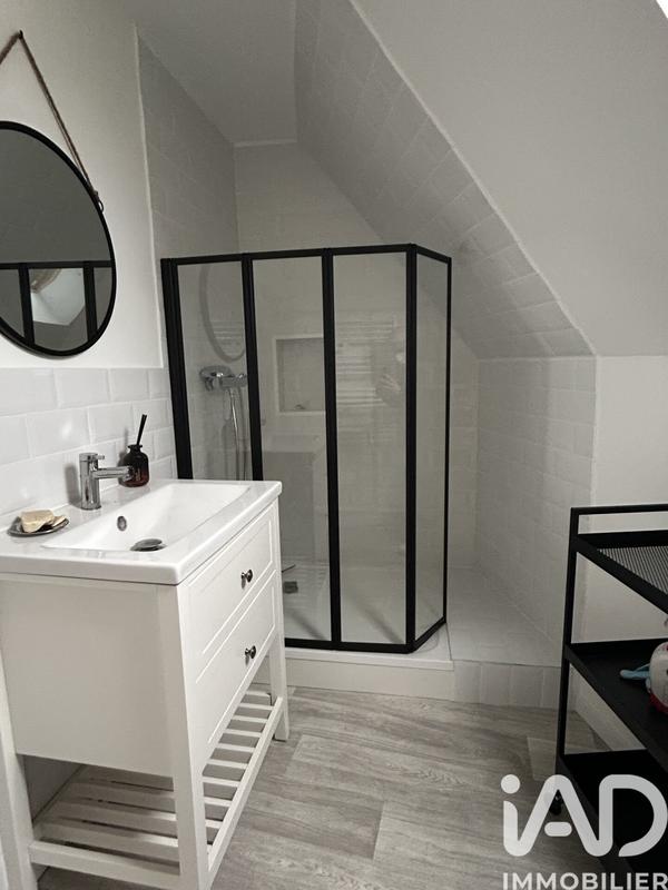 Maison - 98 m² - 5 pièces