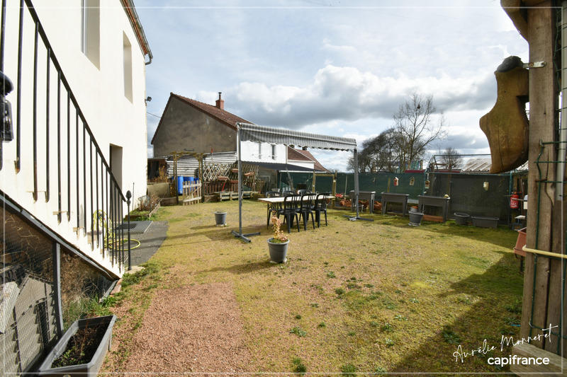 Maison de village - 154 m² - 7 pièces