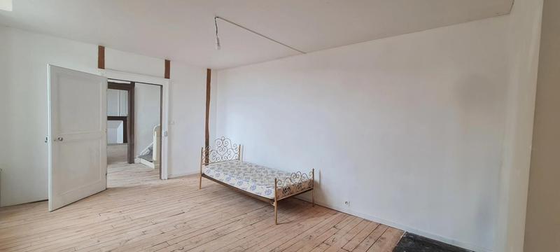 Maison - 232 m² - 8 pièces