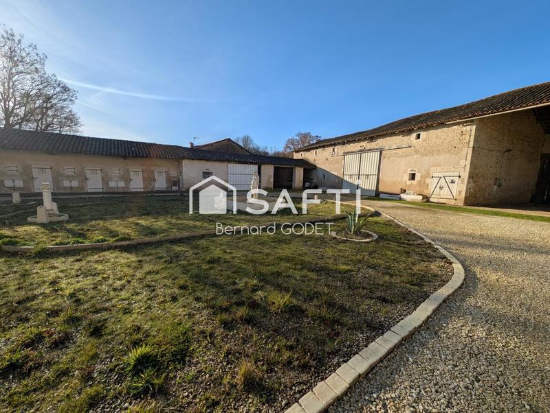 Maison - 248 m² - 6 pièces