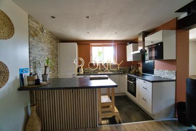 Maison - 106 m² - 5 pièces