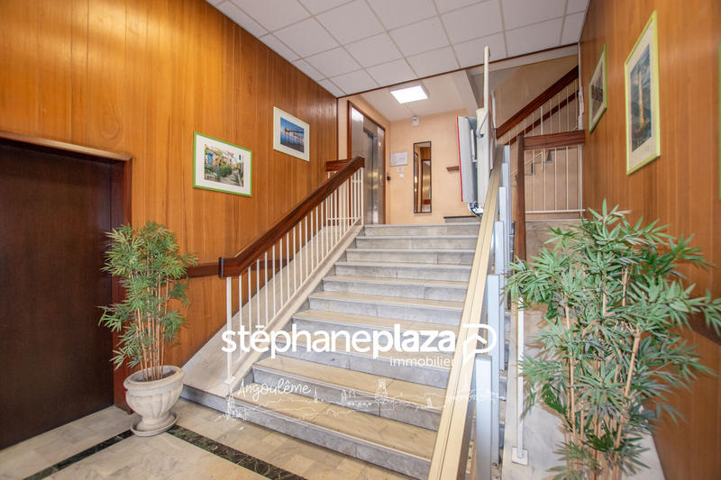 Appartement - 76 m² - 4 pièces