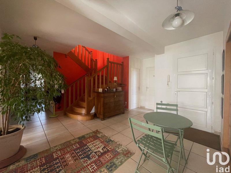 Maison - 238 m² - 5 pièces