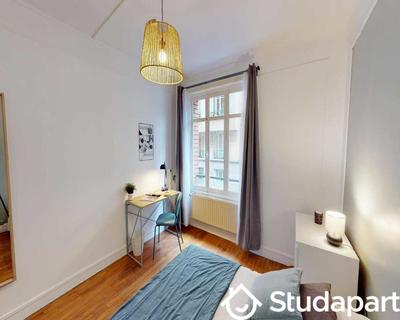 Chambre - 70 m² - 1 pièce