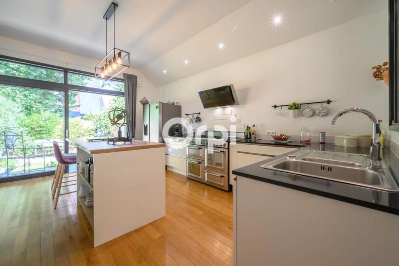 Maison - 130 m² - 4 pièces