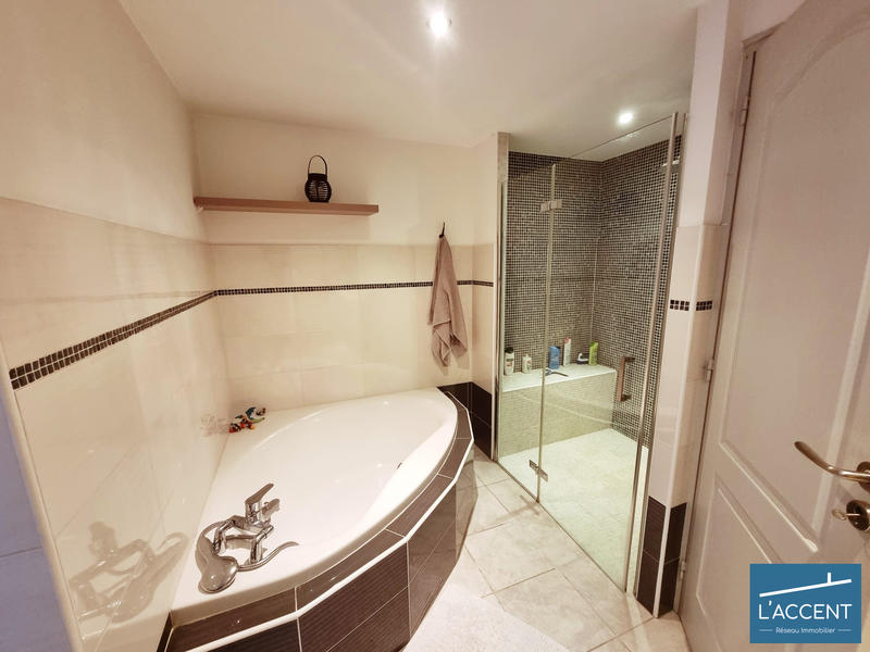 Maison - 124 m² - 4 pièces