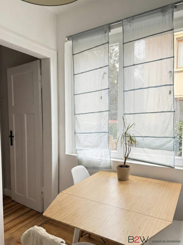 Bureau - 80 m² - 4 pièces