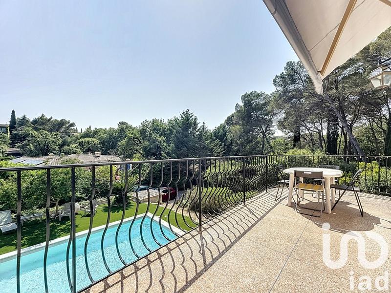 Maison - 163 m² - 6 pièces