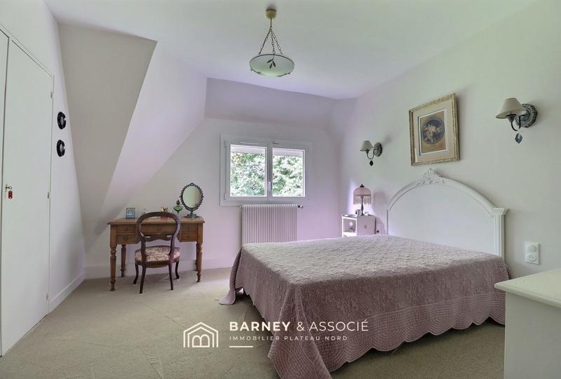 Maison - 215 m² - 7 pièces