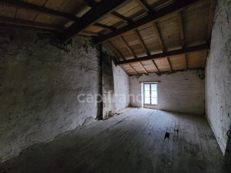 Grange - 75 m² - 3 pièces