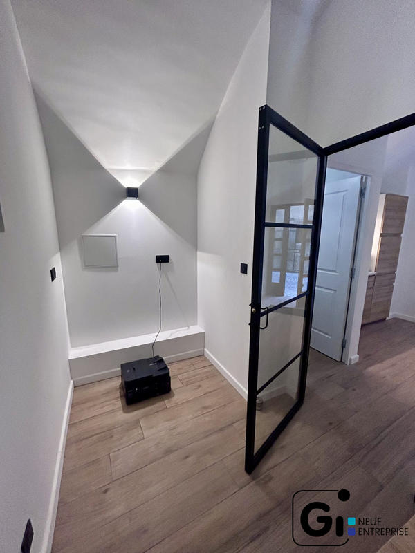 Bureau - 21 m² - 2 pièces