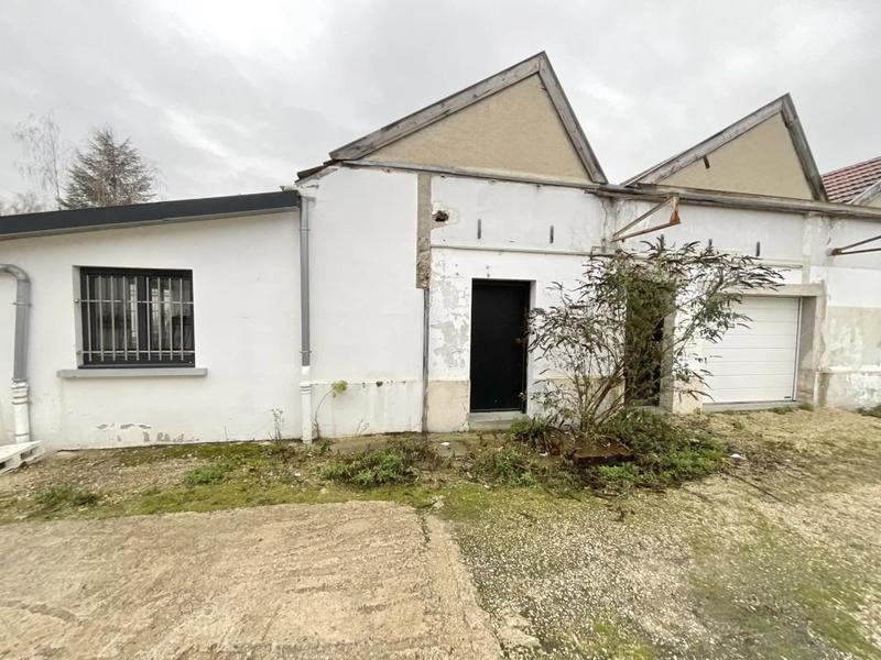 Loft - 237 m² - 2 pièces