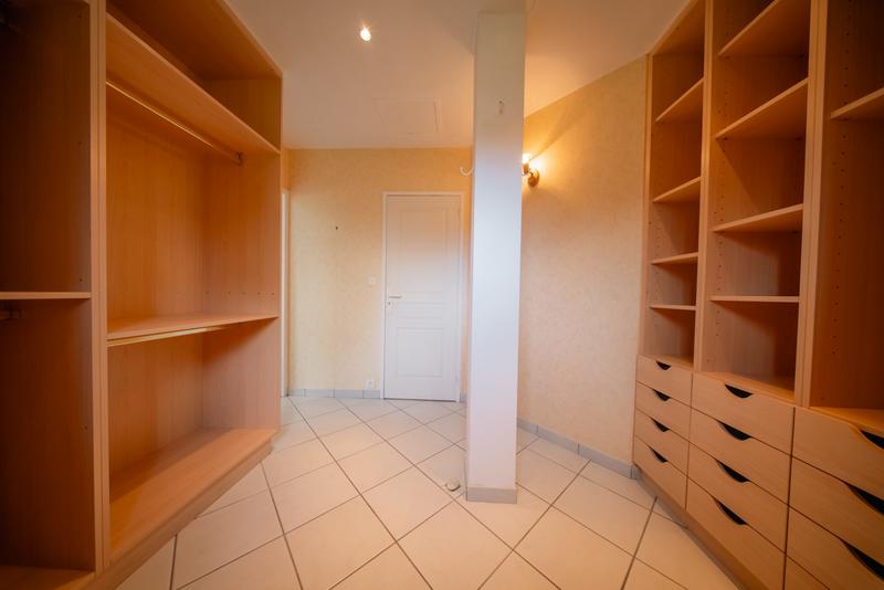 Maison - 163 m² - 5 pièces