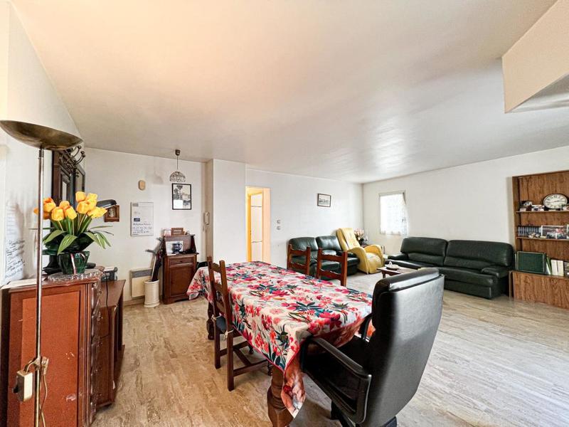 Appartement - 96 m² - 3 pièces