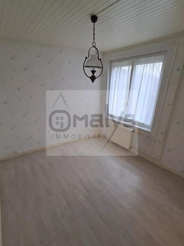 Maison - 105 m² - 5 pièces