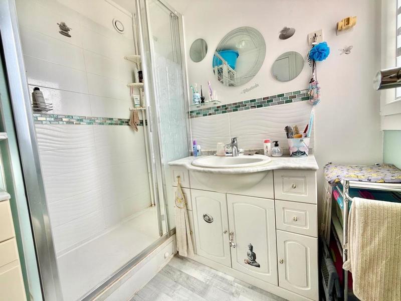 Appartement - 83 m² - 4 pièces