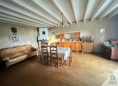 Maison - 122 m² - 2 pièces