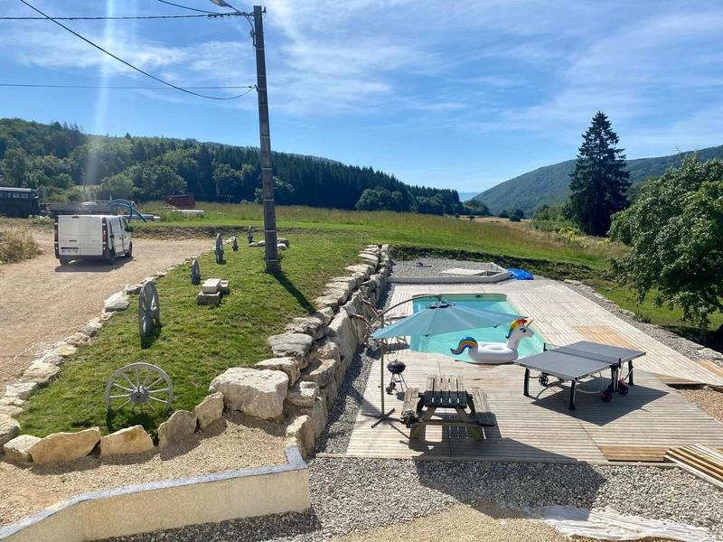 Maison - 240 m² - 6 pièces