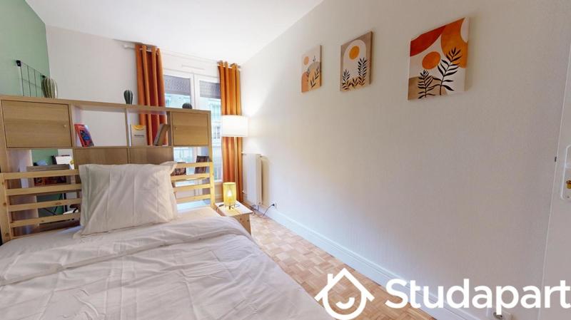 Chambre - 10 m² - 1 pièce