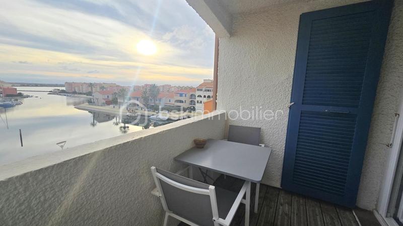 Studio - 25 m² - 1 pièce