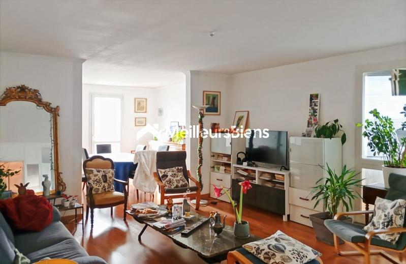 Appartement - 100 m² - 5 pièces