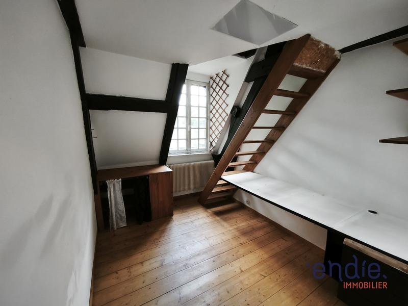 Maison - 94 m² - 5 pièces