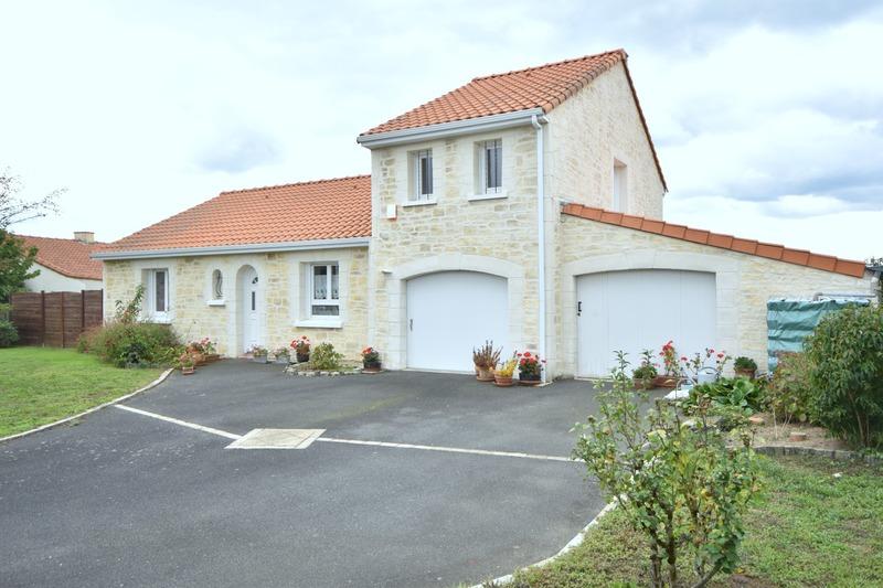 Maison - 137 m² - 7 pièces