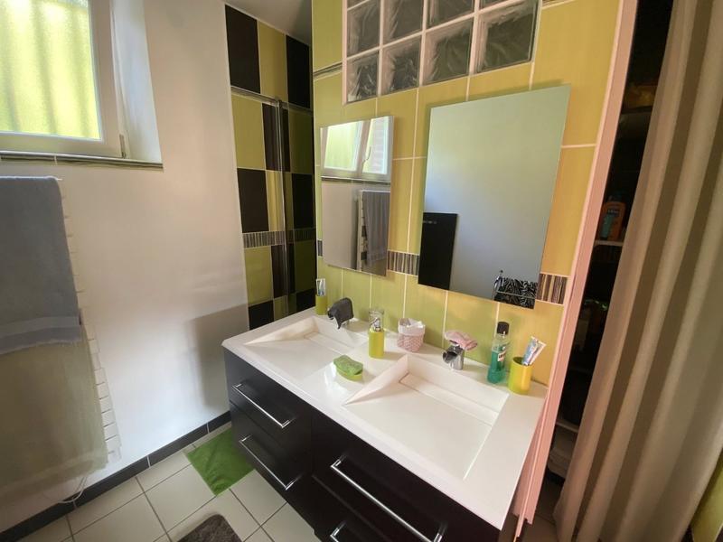 Maison - 213 m² - 8 pièces