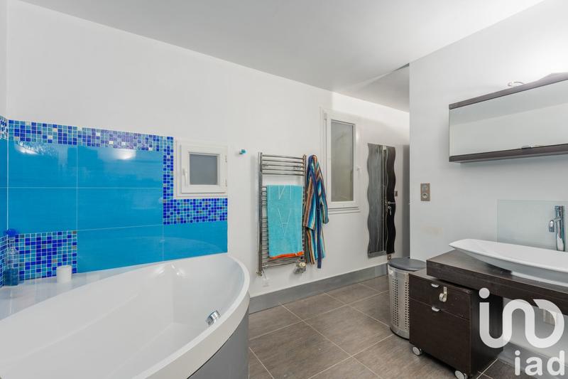 Maison de maîtres - 240 m² - 5 pièces