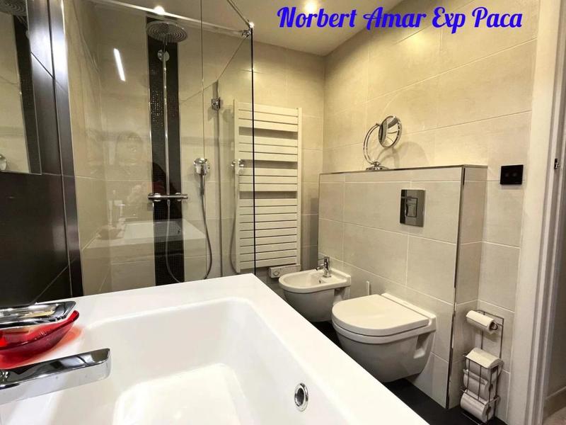 Appartement - 100 m² - 5 pièces