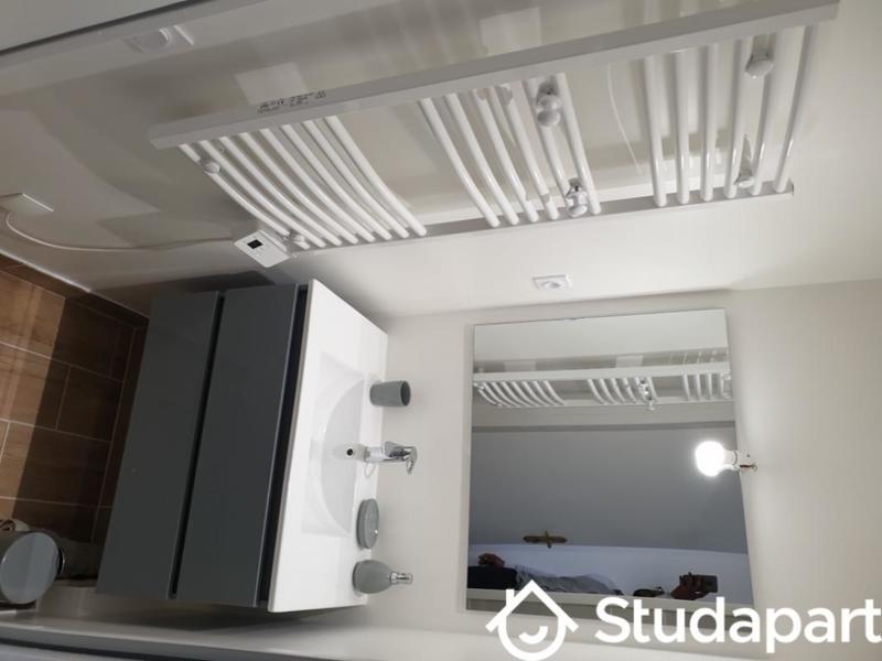 Chambre - 9 m² - 1 pièce