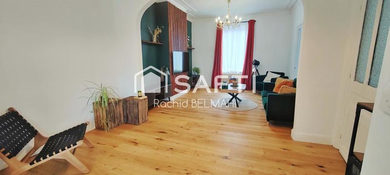 Maison - 300 m² - 7 pièces