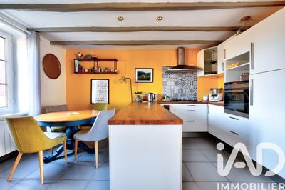 Maison - 99 m² - 5 pièces