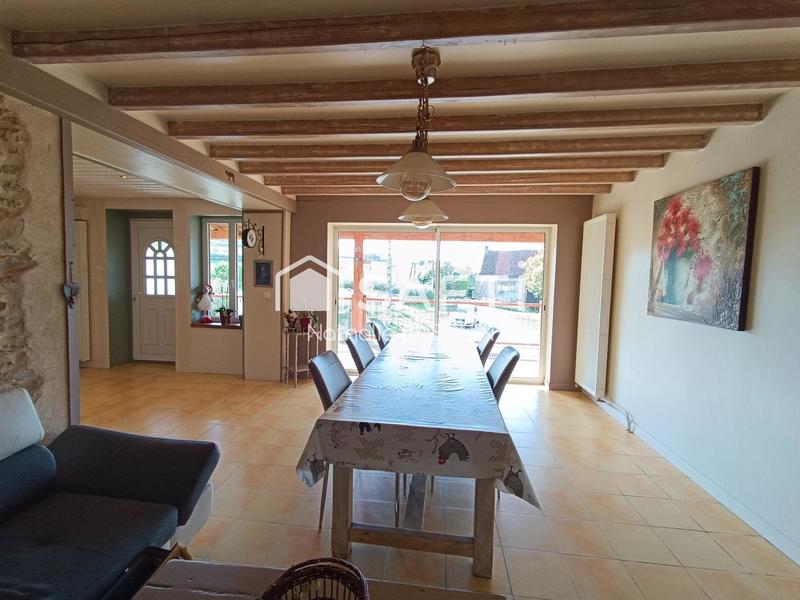 Maison - 180 m² - 7 pièces