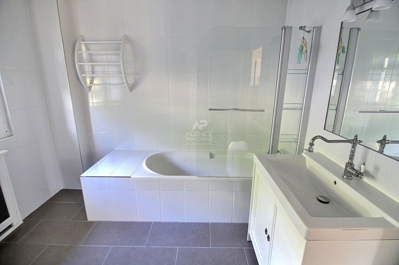 Maison - 156 m² - 7 pièces