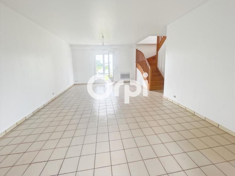 Maison - 104 m² - 4 pièces