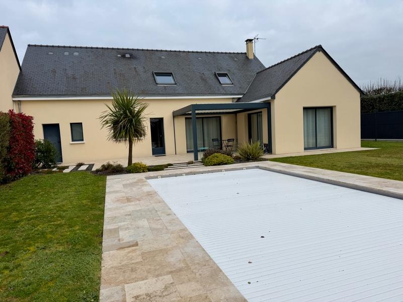 Maison - 167 m² - 8 pièces